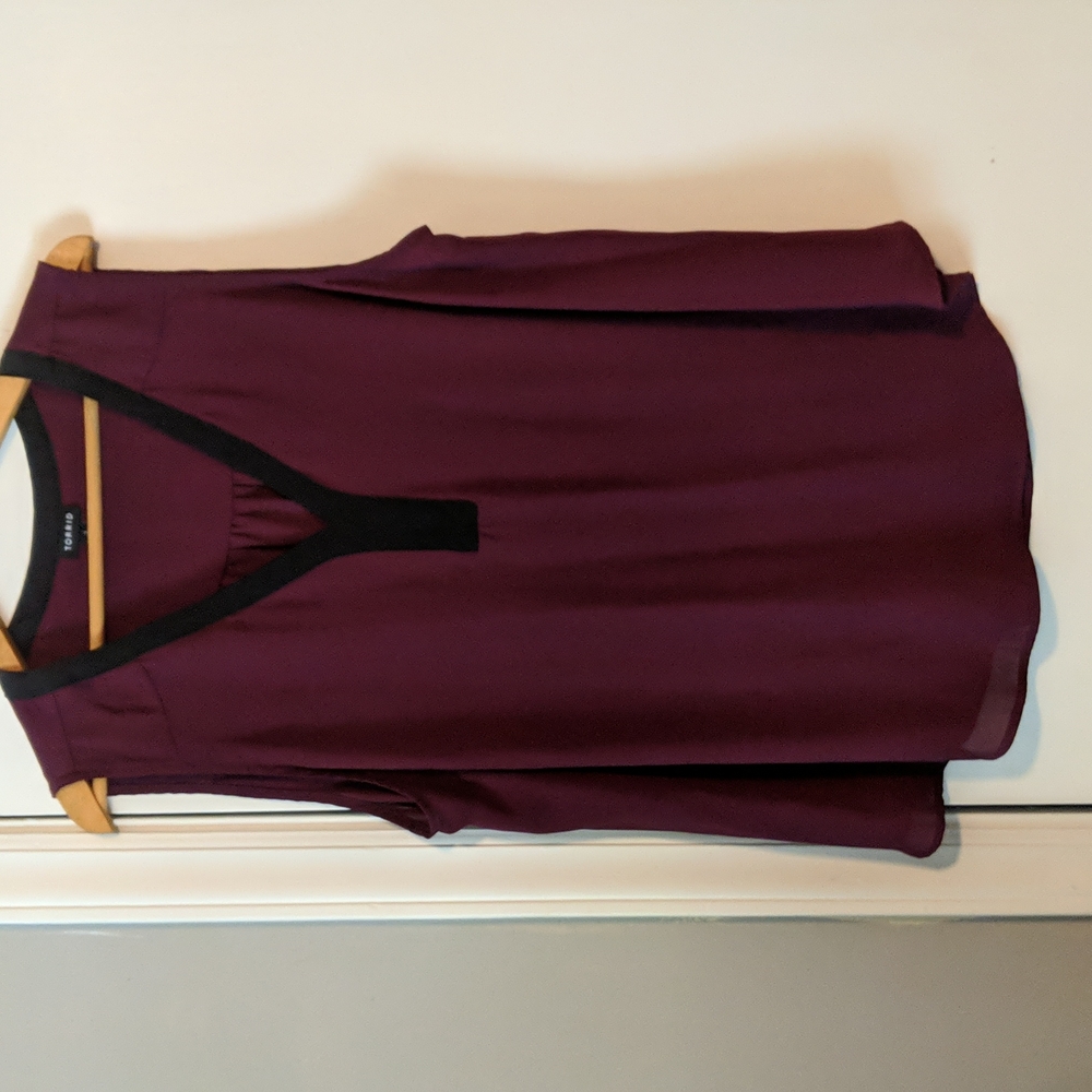 Women's Torrid shirt